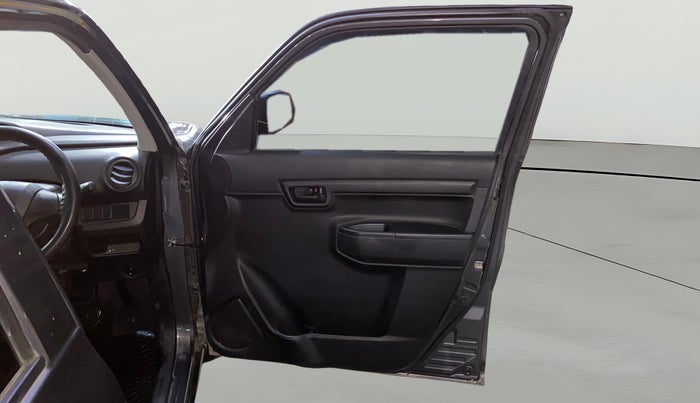 2022 Maruti S PRESSO VXI (O), Petrol, Manual, 11,105 km, RHS Front Door