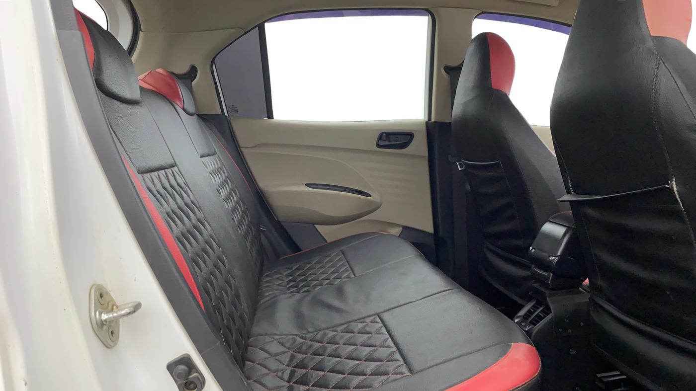 2021 Hyundai NEW SANTRO SPORTZ MT, Petrol, Manual, 71,215 km, Right Side Rear Door Cabin