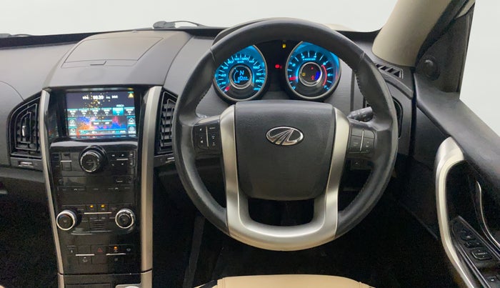 2018 Mahindra XUV500 W9, Diesel, Manual, 95,179 km, Steering Wheel Close Up
