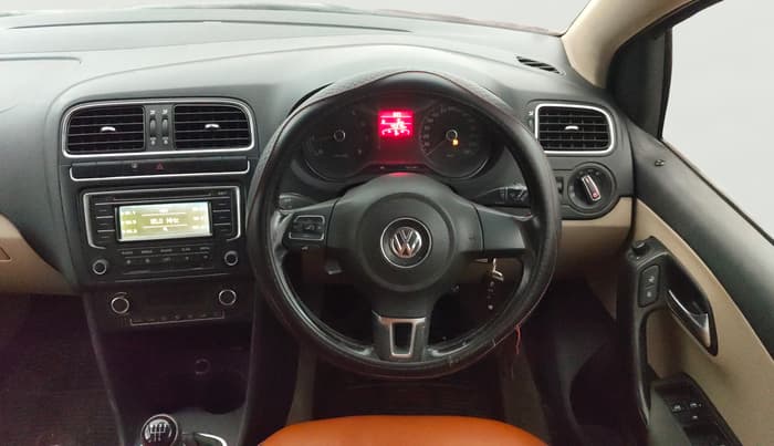 2014 Volkswagen Polo HIGHLINE1.2L, Petrol, Manual, 45,977 km, Steering Wheel Close Up