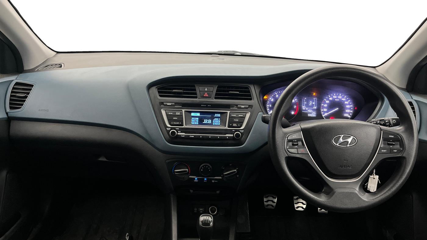 2016 Hyundai i20 Active 1.2 S, Petrol, Manual, 54,652 km, Dashboard