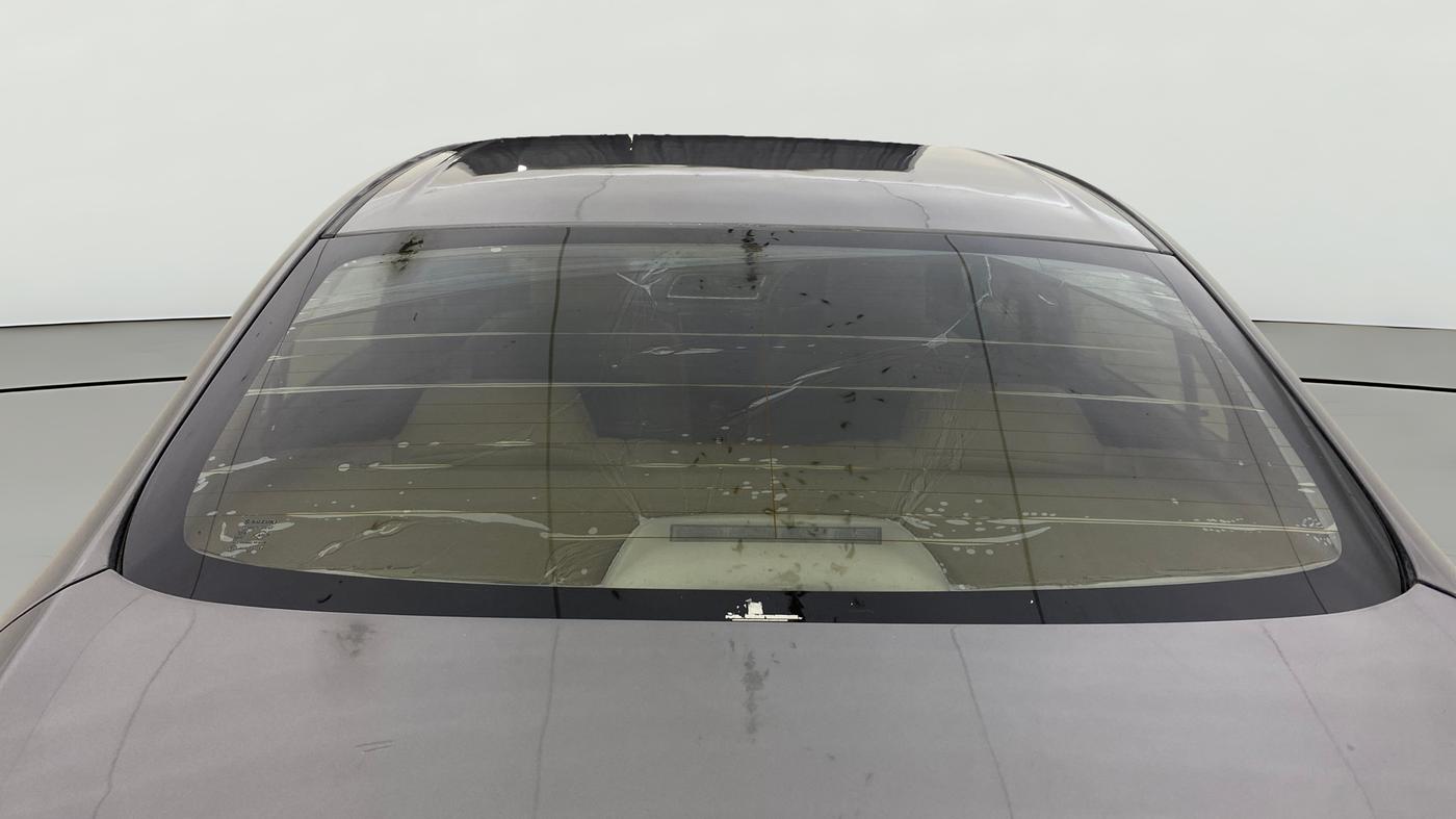 2017 Maruti Ciaz SIGMA DIESEL 1.3, Diesel, Manual, 1,46,842 km, Rear Windshield