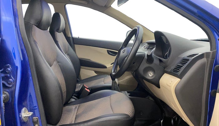 2014 Hyundai Eon MAGNA +, Petrol, Manual, 42,265 km, Right Side Front Door Cabin