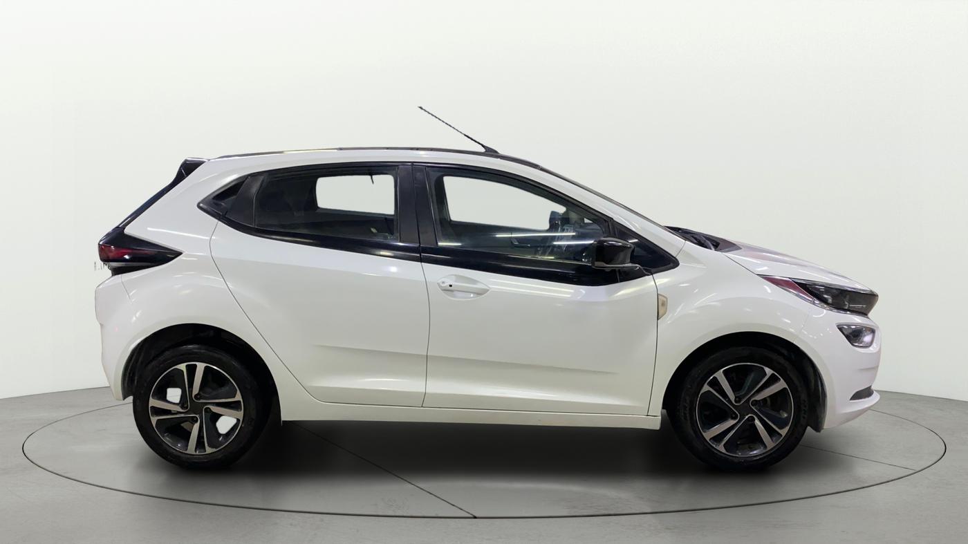 2021 Tata ALTROZ XZ PETROL, Petrol, Manual, 26,111 km, Right Side View