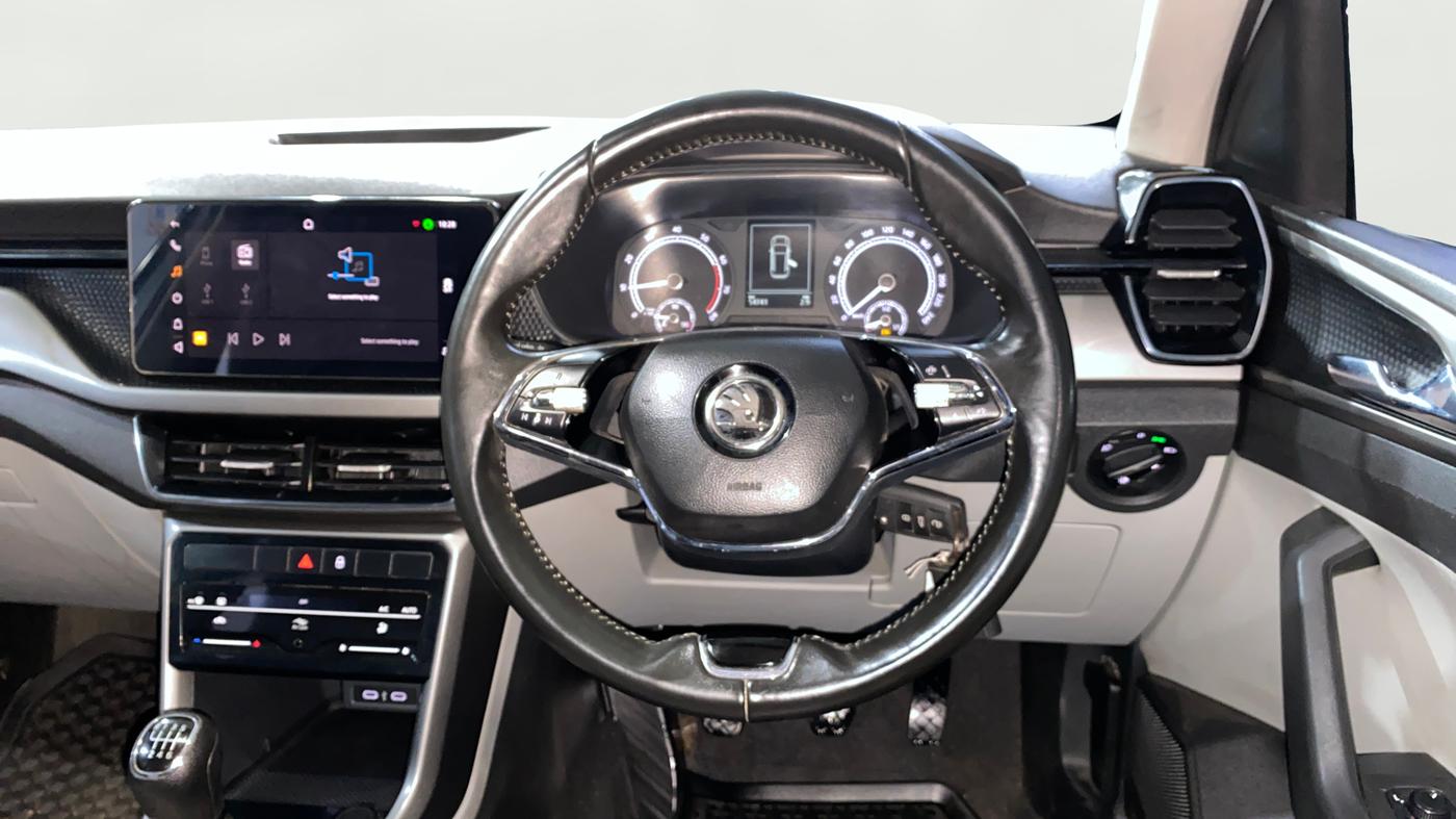 2021 Skoda KUSHAQ AMBITION 1.0L TSI MT, Petrol, Manual, 54,738 km, Steering Wheel Close Up