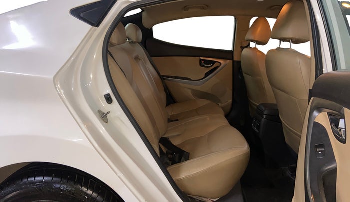 2012 Hyundai New Elantra 1.6 SX AT DIESEL, Diesel, Automatic, 87,099 km, Right Side Rear Door Cabin