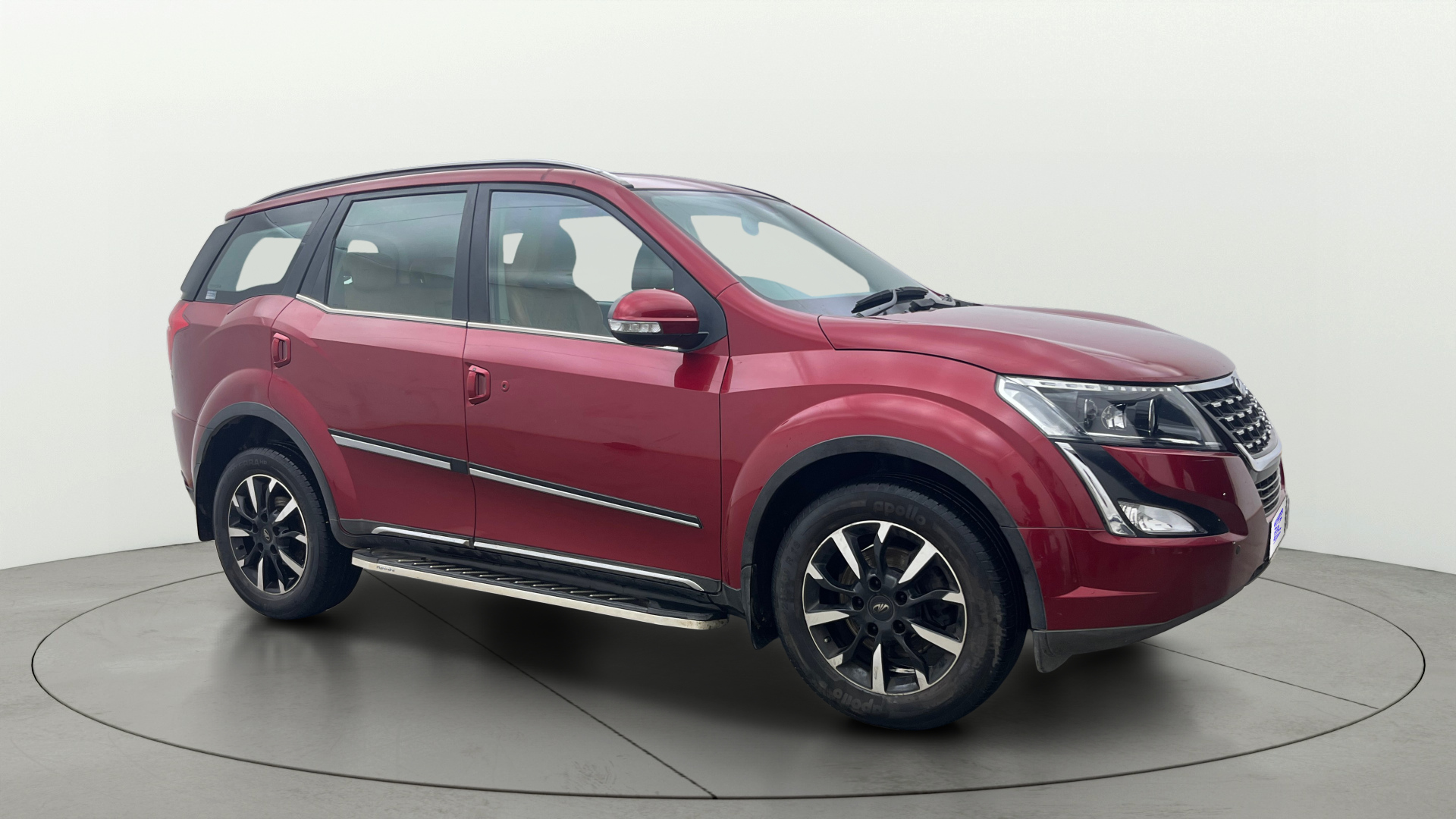 2018 Mahindra XUV500 2020-2021 W11 (O) AT 2018 Mahindra XUV500 2020-2021 W11 (O) AT
