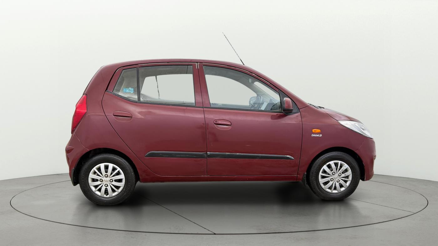2015 Hyundai i10 SPORTZ 1.1, Petrol, Manual, 24,874 km, Right Side View