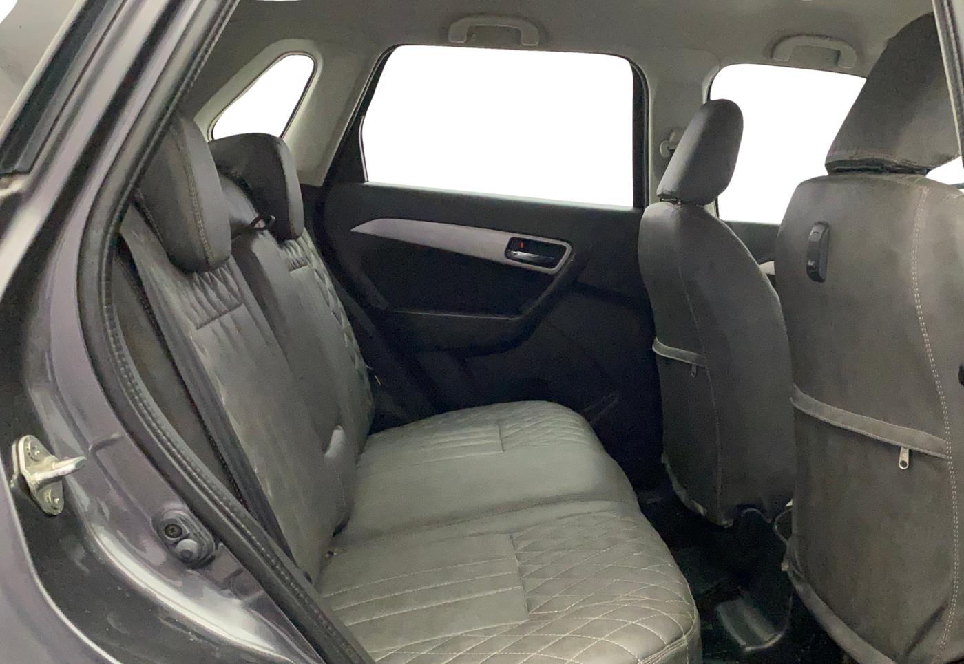 2017 Maruti Vitara Brezza ZDI, Diesel, Manual, 55,359 km, Right Side Rear Door Cabin