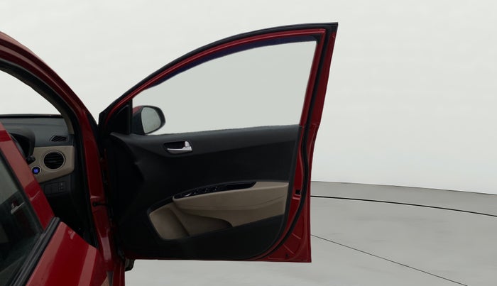 2017 Hyundai Grand i10 ASTA 1.2 KAPPA VTVT, Petrol, Manual, 1,03,772 km, RHS Front Door