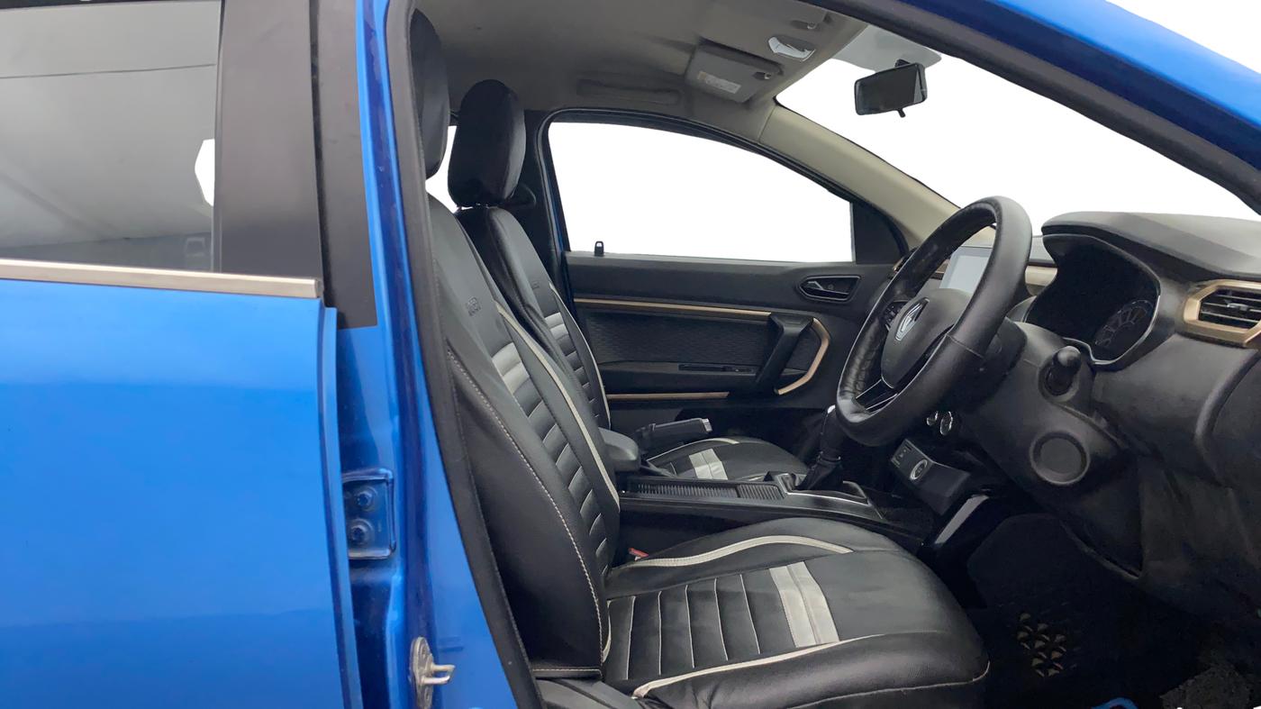 2021 Renault Kiger RXT AMT, Petrol, Automatic, 34,621 km, Right Side Front Door Cabin