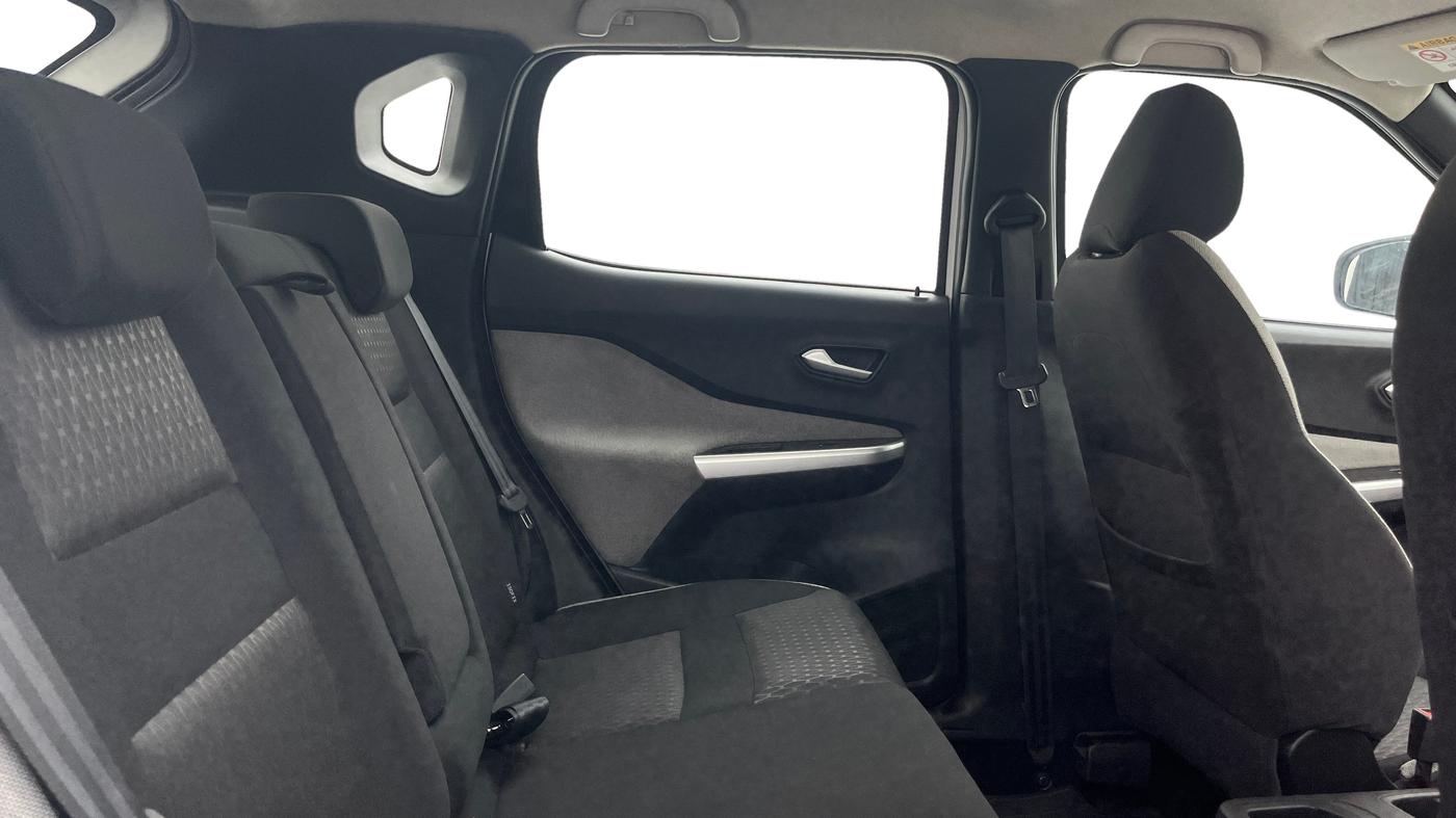 2021 Nissan MAGNITE XV MT, Petrol, Manual, 30,783 km, Right Side Rear Door Cabin