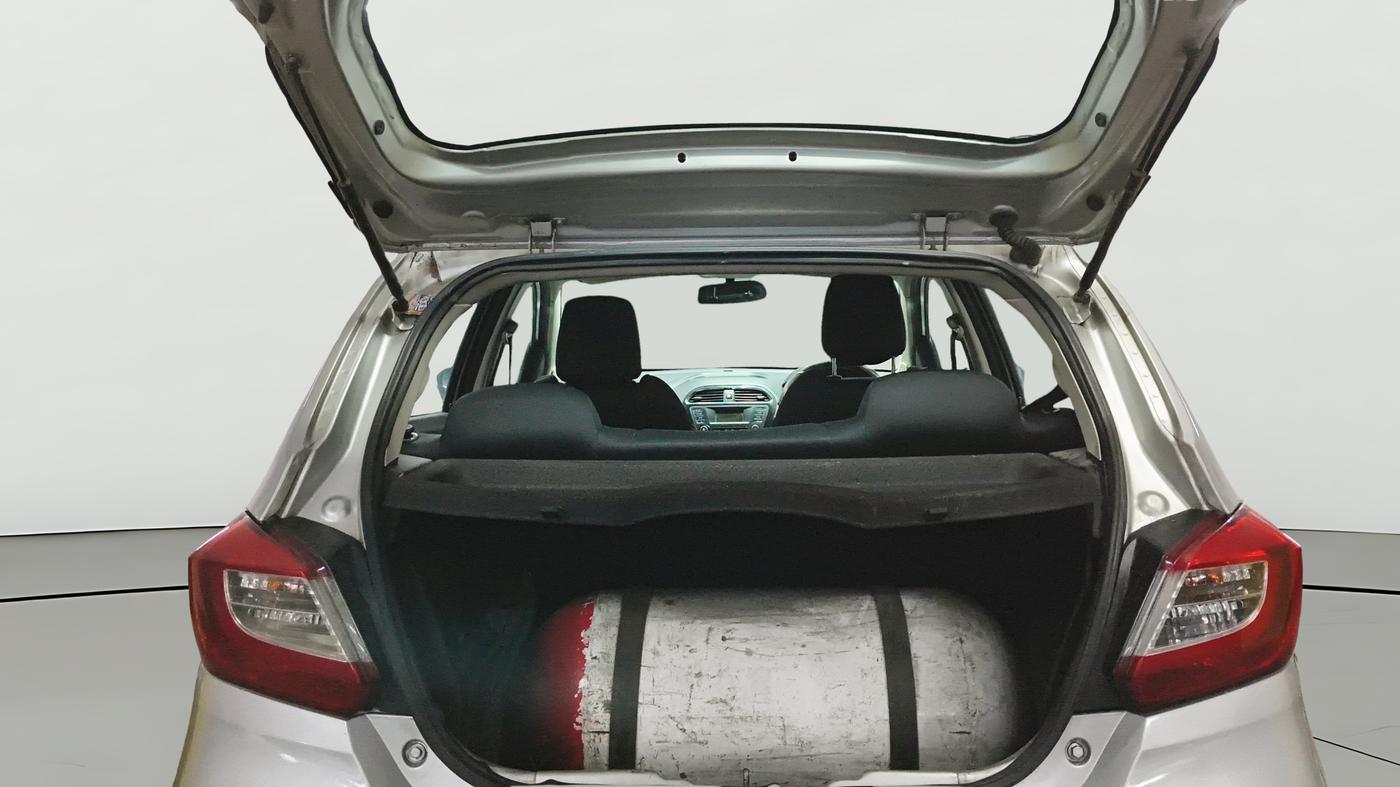2018 Tata Tiago XZ PETROL, CNG, Manual, 1,26,094 km, Boot Open Zoomed View