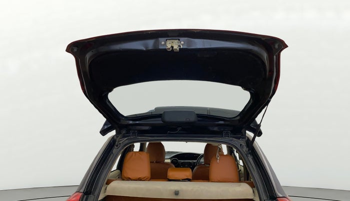 2019 Toyota Etios Liva V DUAL TONE, Petrol, Manual, 84,883 km, Boot Door Open