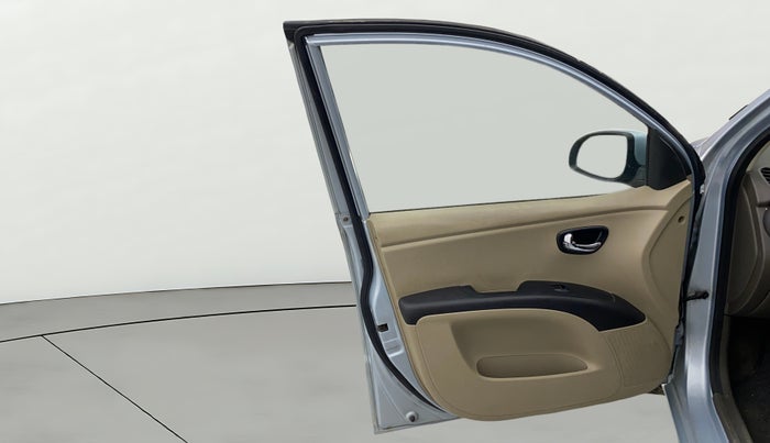 2013 Hyundai i10 SPORTZ 1.2, Petrol, Manual, 33,746 km, LHS Front Door