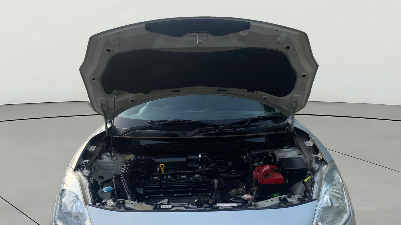 2020 Maruti Swift VXI AMT, Petrol, Automatic, 1,08,093 km, Open Bonet