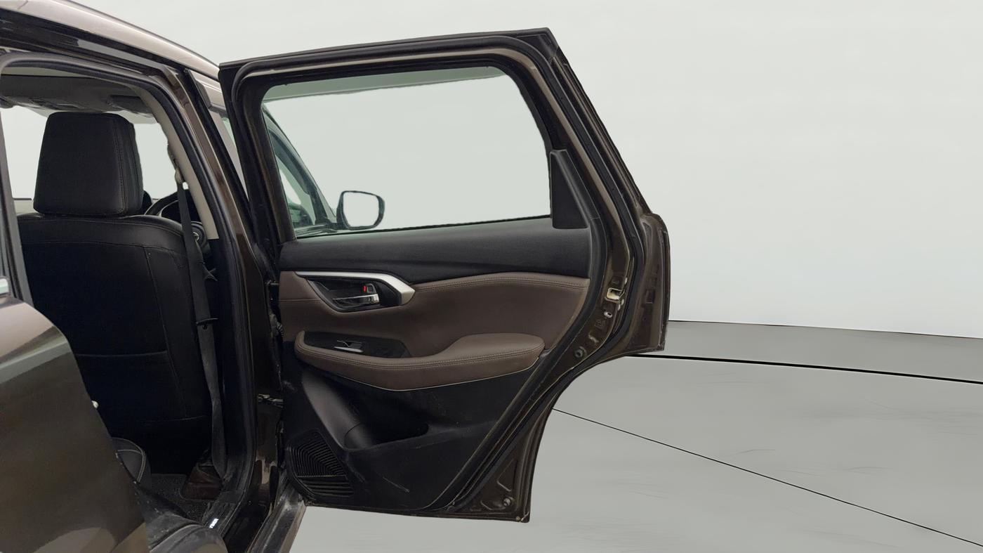2023 Toyota URBAN CRUISER HYRYDER G HYBRID, Hybrid, Automatic, 26,777 km, RHS Rear Door