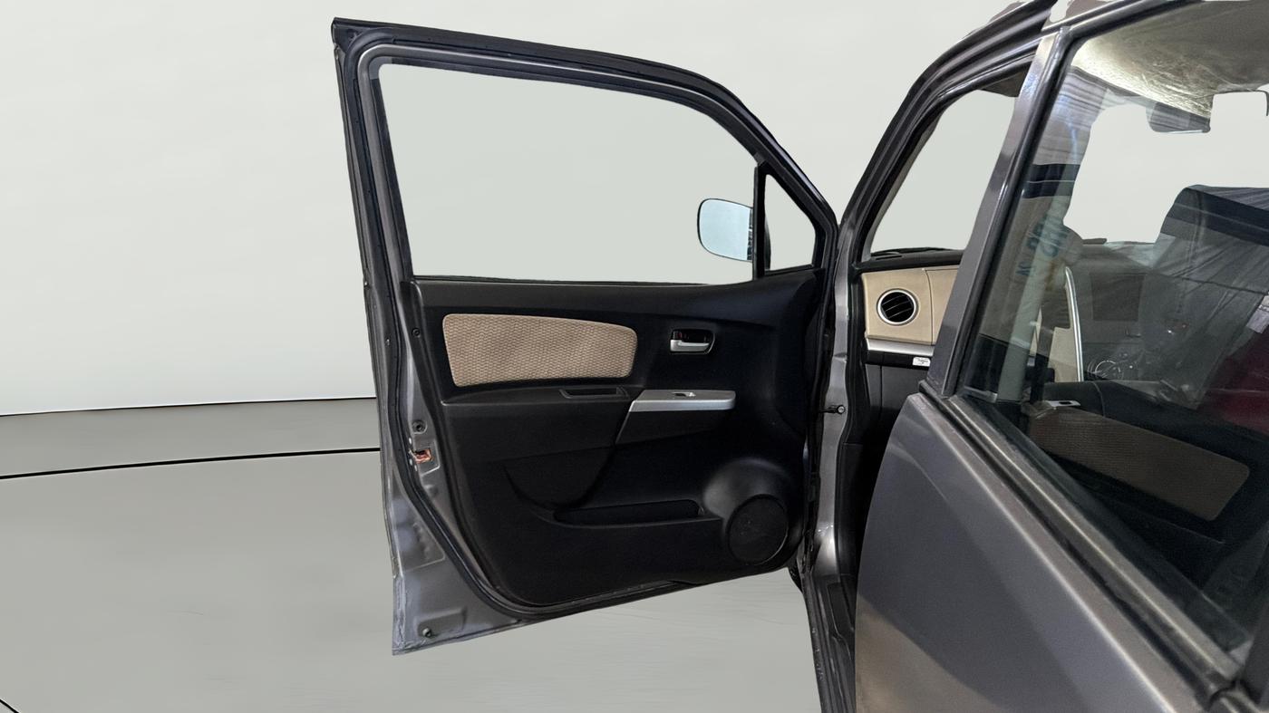 2018 Maruti Wagon R 1.0 LXI CNG, CNG, Manual, 59,402 km, LHS Front Door