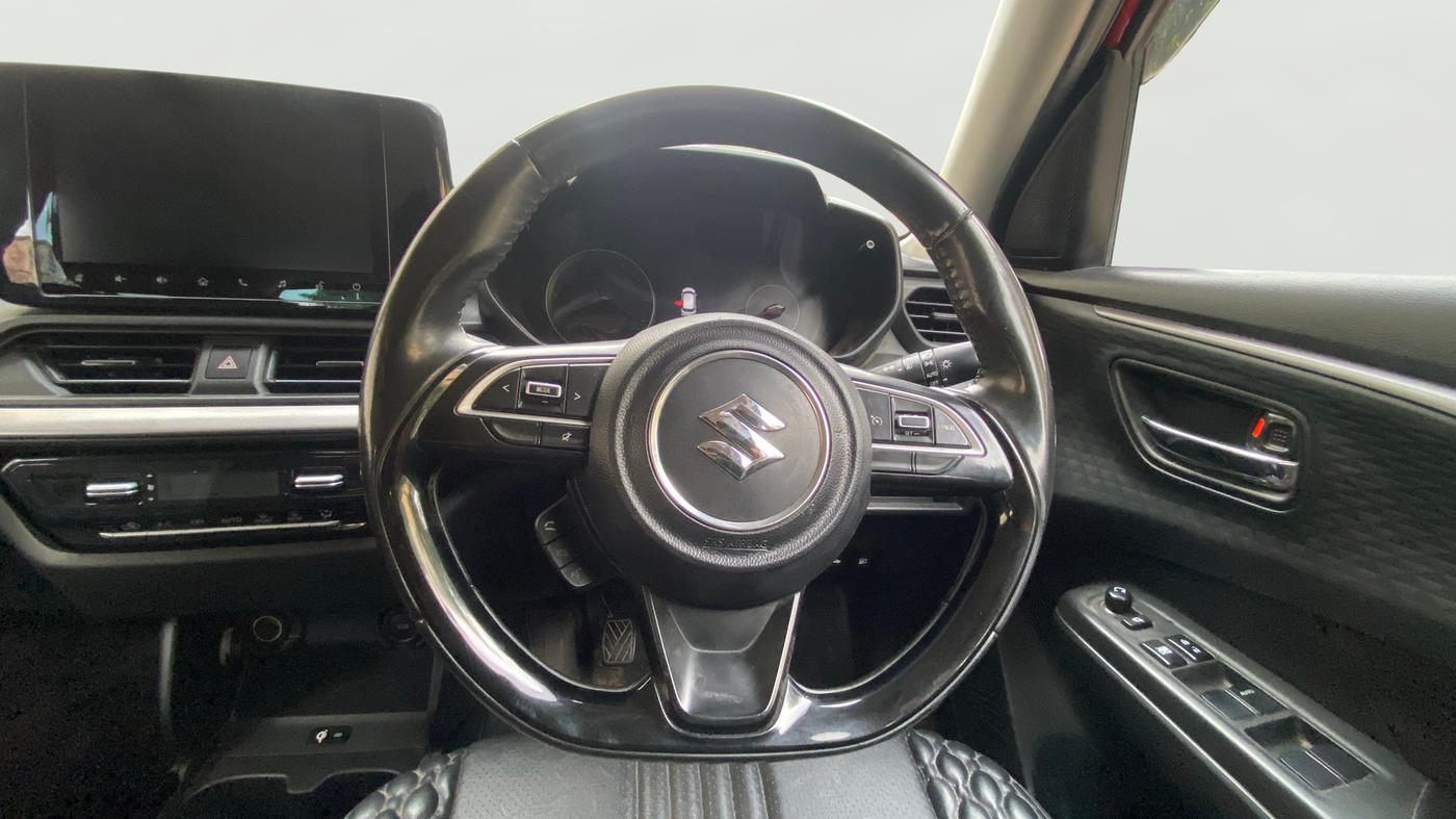 2024 Maruti Swift ZXI PLUS, Petrol, Manual, 43,044 km, Steering Wheel Close Up