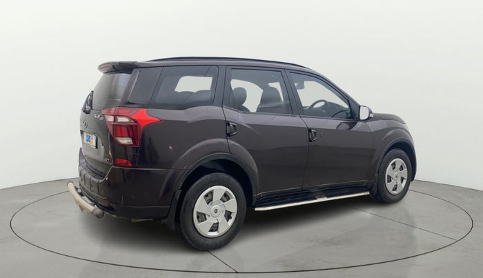 2019 Mahindra XUV500 W7, Diesel, Manual, 82,775 km, Right Back Diagonal