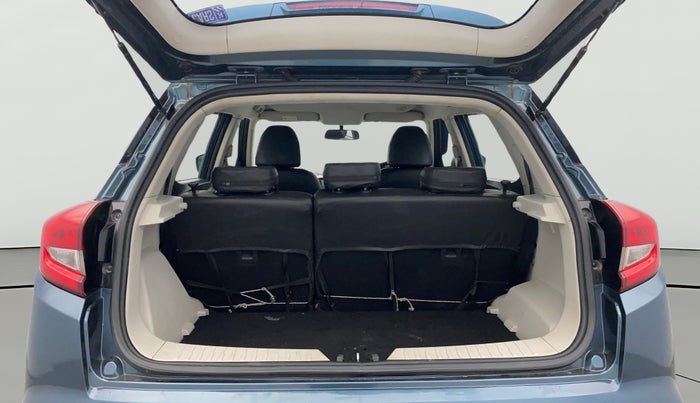 2019 Mahindra XUV300 W6 1.2 PETROL, Petrol, Manual, 72,860 km, Boot Open Zoomed View