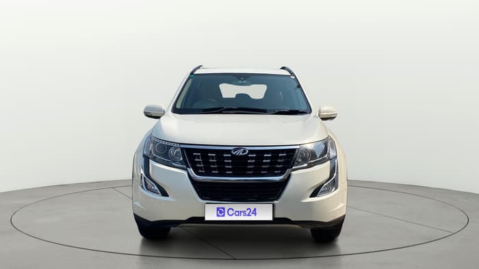 2018 Mahindra XUV500 W7, Diesel, Manual, 1,03,017 km, Front