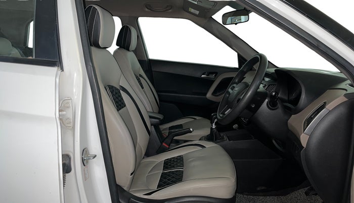 2016 Hyundai Creta SX PLUS 1.6 PETROL, Petrol, Manual, 58,958 km, Right Side Front Door Cabin