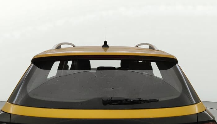 2022 Volkswagen TAIGUN TOPLINE 1.0 TSI AT, Petrol, Automatic, 28,405 km, Rear Windshield