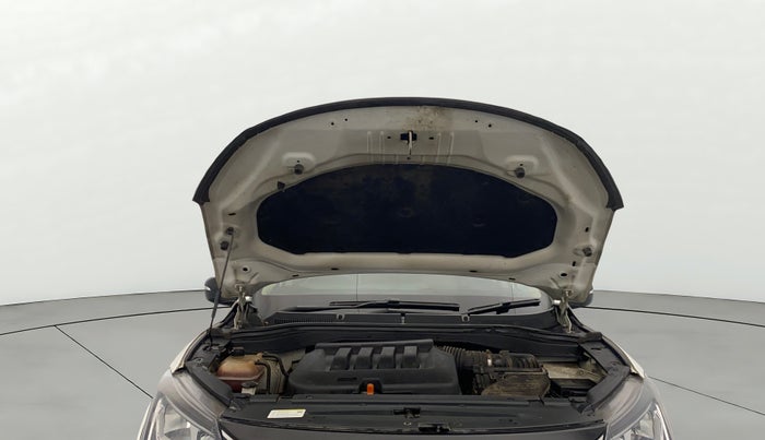 2021 Mahindra XUV700 AX 3 P MT 5 STR, Petrol, Manual, 40,193 km, Open Bonet