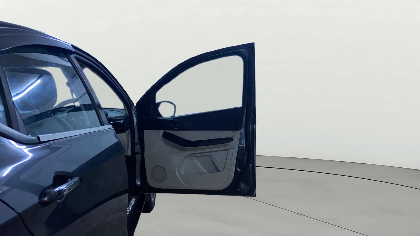 2023 Tata TIGOR XZ CNG, CNG, Manual, 57,521 km, RHS Front Door