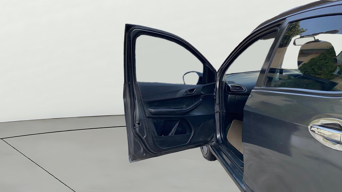 2022 Tata TIAGO NRG XZ AMT, Petrol, Automatic, 27,554 km, LHS Front Door