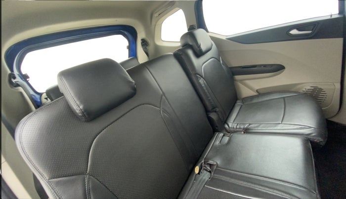 2019 Renault TRIBER RXZ, Petrol, Manual, 30,870 km, Right Side Rear Door Cabin