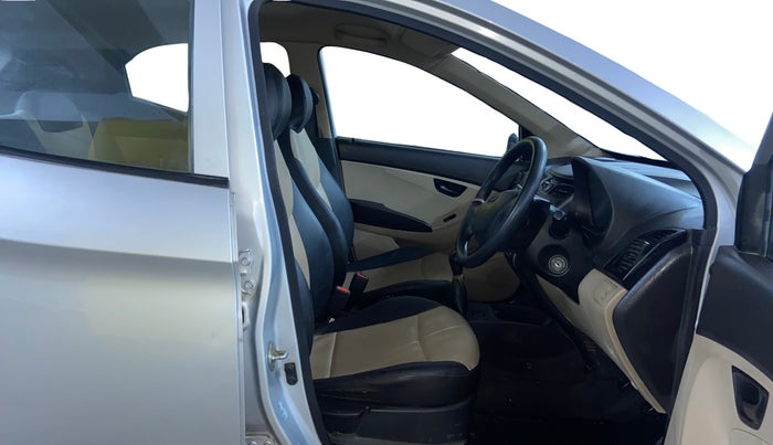 2017 Hyundai Eon ERA +, Petrol, Manual, 47,628 km, Right Side Front Door Cabin