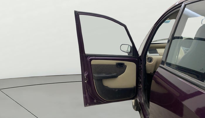 2017 Tata Nano TWIST XTA, Petrol, Automatic, 31,661 km, LHS Front Door