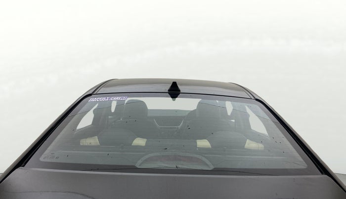 2018 Hyundai Verna 1.6 CRDI SX + AT, Diesel, Automatic, 1,24,498 km, Rear Windshield