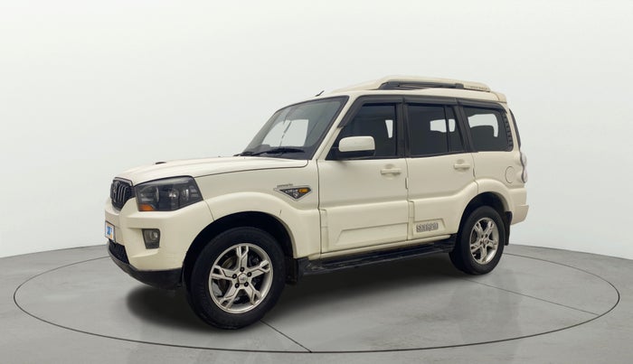 2016 Mahindra Scorpio S10 AT, Diesel, Automatic, 1,41,218 km, Left Front Diagonal