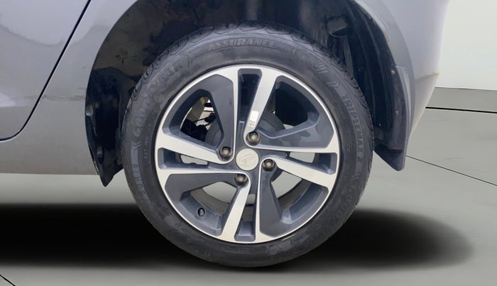 2022 Tata ALTROZ XZ PLUS PETROL, Petrol, Manual, 37,949 km, Left Rear Wheel