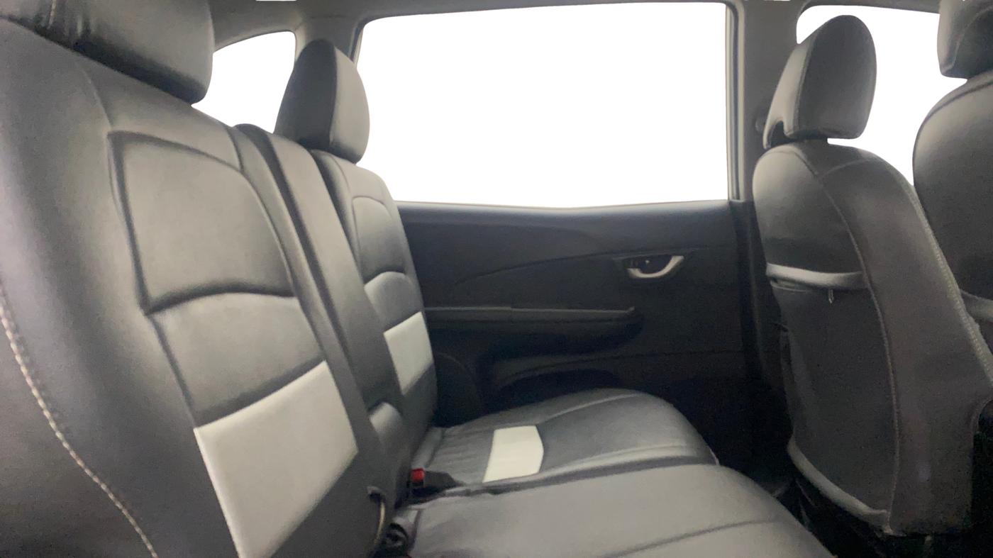 2018 Honda BR-V 1.5L I-VTEC V CVT, CNG, Automatic, 88,497 km, Right Side Rear Door Cabin