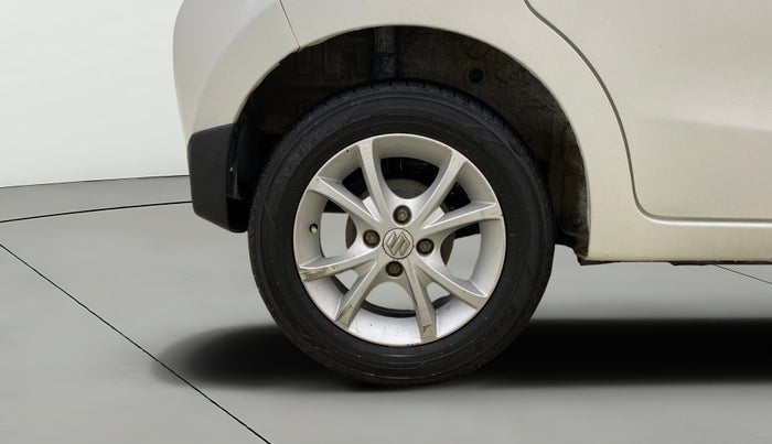2015 Maruti Celerio VXI CNG, CNG, Manual, 70,825 km, Right Rear Wheel