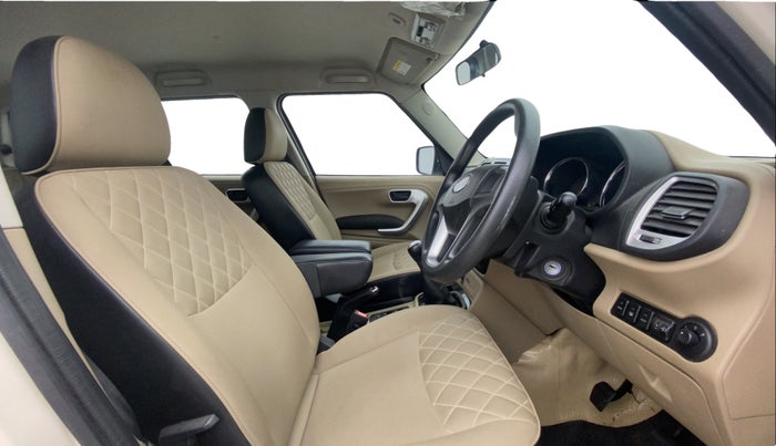 2018 Mahindra TUV 300 PLUS P8, Diesel, Manual, 31,709 km, Right Side Front Door Cabin