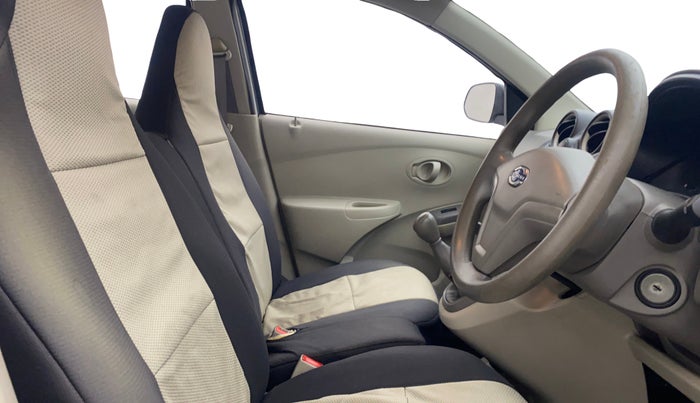 2014 Datsun Go T, Petrol, Manual, 59,457 km, Right Side Front Door Cabin