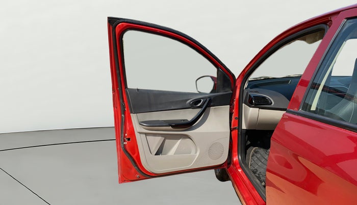 2017 Tata Tiago XT PETROL, Petrol, Manual, 40,417 km, LHS Front Door