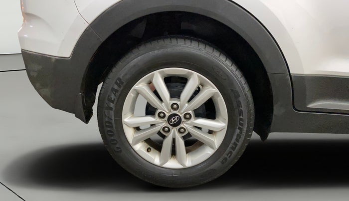 2015 Hyundai Creta SX PLUS 1.6 PETROL, Petrol, Manual, 26,558 km, Right Rear Wheel