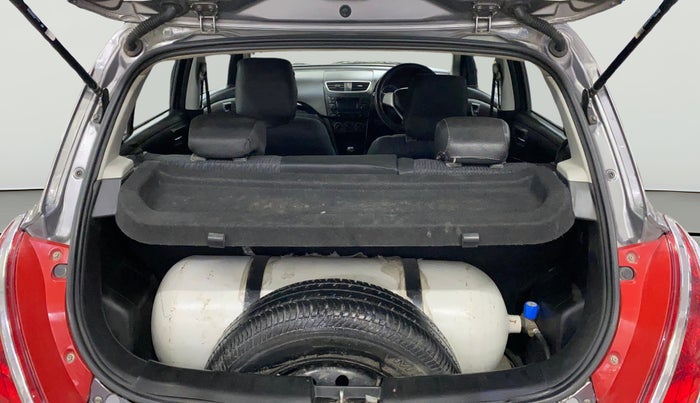 2017 Maruti Swift VXI O, CNG, Manual, 1,20,150 km, Boot Open Zoomed View