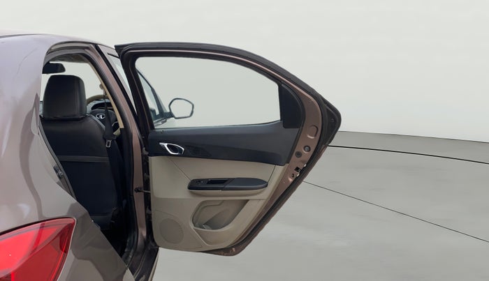 2017 Tata Tiago XZ PETROL, Petrol, Manual, 95,540 km, RHS Rear Door