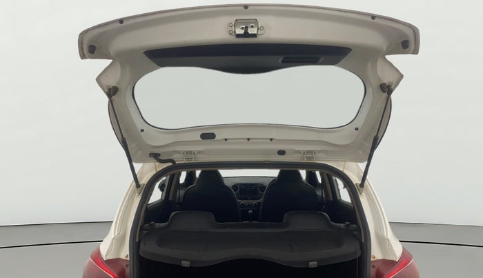 2017 Hyundai Grand i10 MAGNA AT 1.2 KAPPA VTVT, Petrol, Automatic, 17,014 km, Boot Door Open