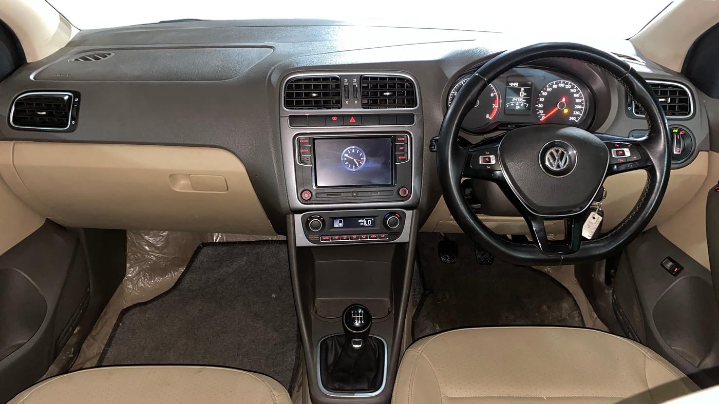 2020 Volkswagen Vento HIGHLINE 1.0L TSI, Petrol, Manual, 24,732 km, Dashboard