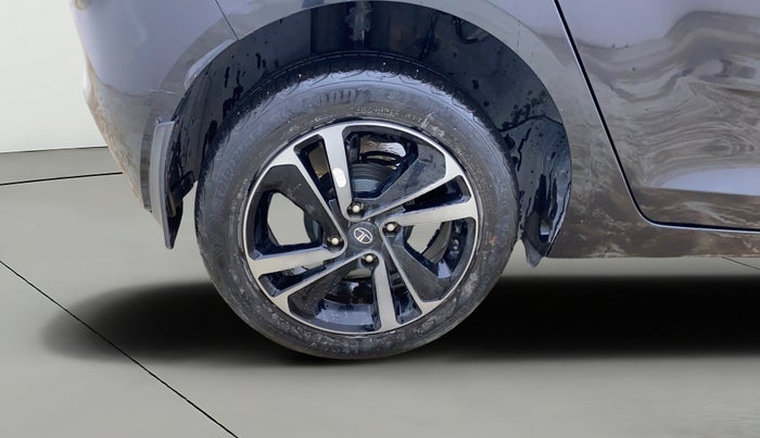 2021 Tata ALTROZ XZ PLUS PETROL DARK EDITION, Petrol, Manual, 29,120 km, Right Rear Wheel