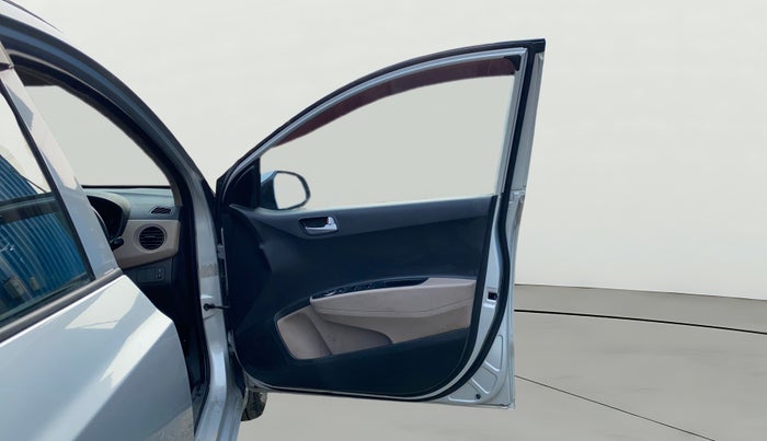 2016 Hyundai Grand i10 SPORTZ 1.2 KAPPA VTVT, Petrol, Manual, 57,278 km, RHS Front Door