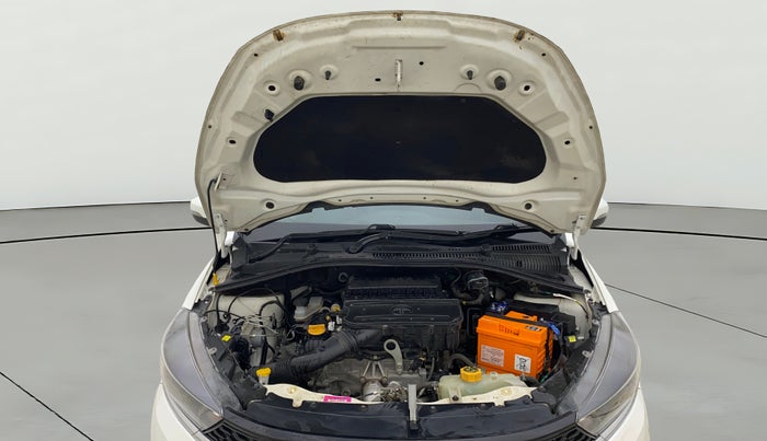 2021 Tata Tiago XT (O) PETROL, Petrol, Manual, 31,877 km, Open Bonet